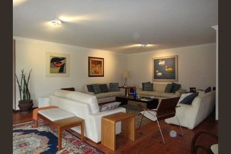 Casa à venda com 727m², 4 quartos e 8 vagas Casa à venda com 727m², 4 quartos e 8 vagasFoto 08