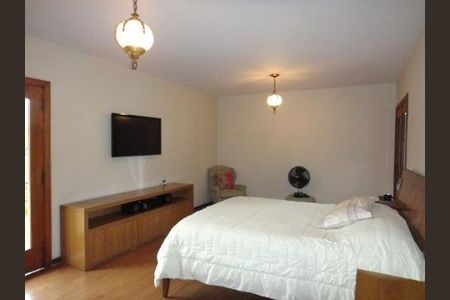 Casa à venda com 727m², 4 quartos e 8 vagas Casa à venda com 727m², 4 quartos e 8 vagasFoto 32