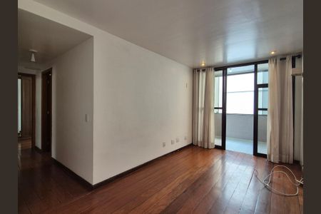 Apartamento para alugar com 79m², 3 quartos e 1 vaga Apartamento para alugar com 79m², 3 quartos e 1 vagaSala