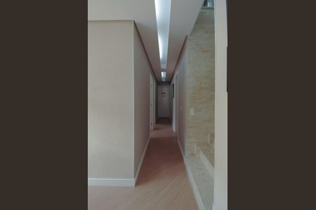 Apartamento à venda com 153m², 4 quartos e 2 vagasCorredor
