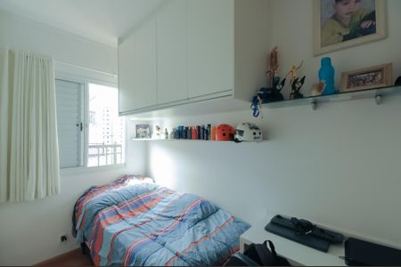 Apartamento à venda com 153m², 4 quartos e 2 vagasQuarto 2