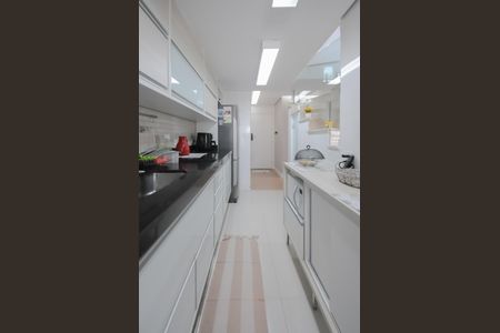 Apartamento à venda com 153m², 4 quartos e 2 vagasCozinha