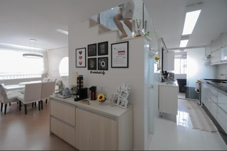 Apartamento à venda com 153m², 4 quartos e 2 vagasCopa