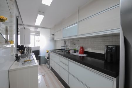Apartamento à venda com 153m², 4 quartos e 2 vagasCozinha