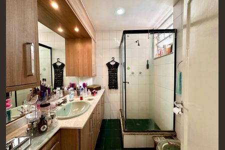 Apartamento à venda com 83m², 2 quartos e 1 vaga Apartamento à venda com 83m², 2 quartos e 1 vagaBanheiro