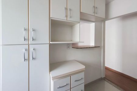 Apartamento à venda com 64m², 2 quartos e 1 vagaCozinha