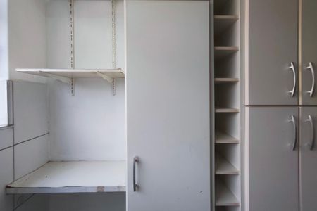 Apartamento à venda com 64m², 2 quartos e 1 vagaÁrea de Serviço