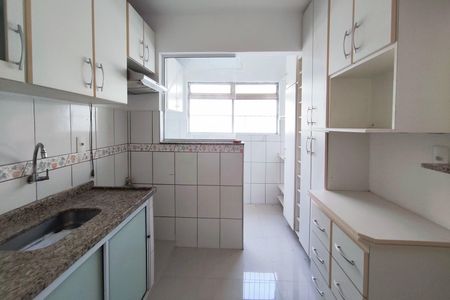 Apartamento à venda com 64m², 2 quartos e 1 vagaCozinha