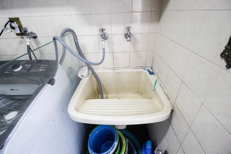 Casa à venda com 350m², 4 quartos e 3 vagas Casa à venda com 350m², 4 quartos e 3 vagasÁrea de serviço