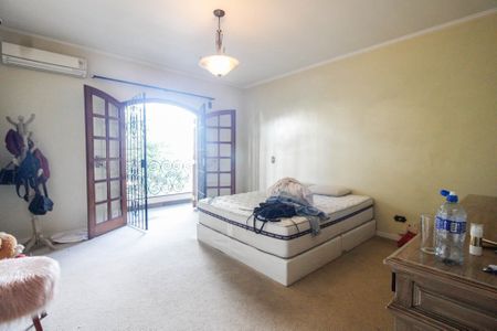 Casa à venda com 350m², 4 quartos e 3 vagas Casa à venda com 350m², 4 quartos e 3 vagasSuíte 1