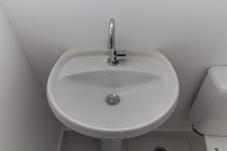 Apartamento à venda com 33m², 2 quartos e sem vaga Apartamento à venda com 33m², 2 quartos e sem vagaBanheiro