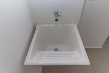 Apartamento à venda com 33m², 2 quartos e sem vaga Apartamento à venda com 33m², 2 quartos e sem vagaÁrea de Serviço