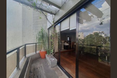 Apartamento à venda com 285m², 4 quartos e 4 vagasFoto 01