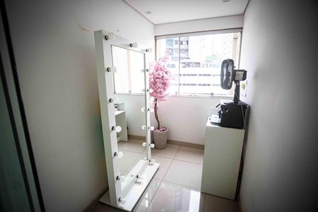 Apartamento à venda com 78m², 2 quartos e 2 vagas Apartamento à venda com 78m², 2 quartos e 2 vagasVaranda