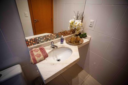 Apartamento à venda com 78m², 2 quartos e 2 vagas Apartamento à venda com 78m², 2 quartos e 2 vagasBanheiro