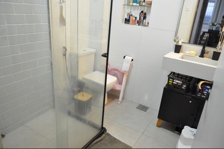 Apartamento à venda com 77m², 2 quartos e sem vagaBanheiro