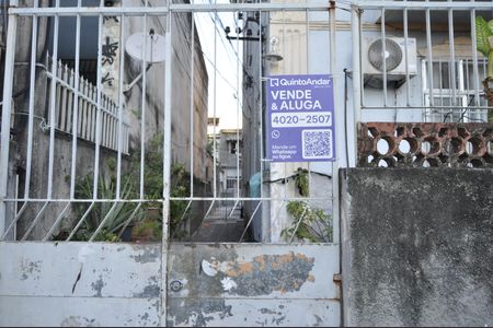 Apartamento à venda com 77m², 2 quartos e sem vagaFachada + Placa