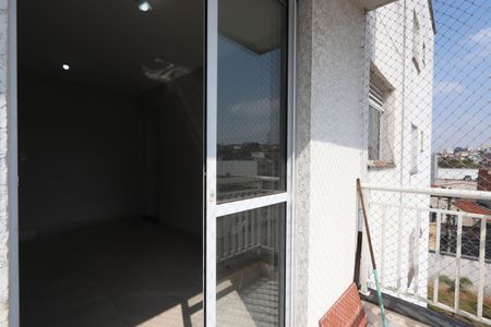 Varanda de apartamento para alugar com 2 quartos, 47m² em Vila Antonieta, São Paulo