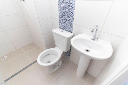 Apartamento para alugar com 35m², 2 quartos e sem vaga Apartamento para alugar com 35m², 2 quartos e sem vagaBanheiro