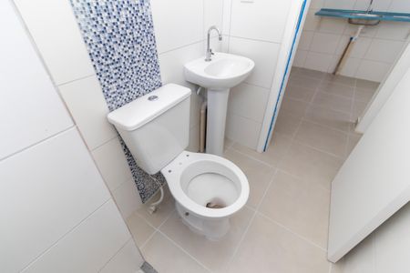 Apartamento para alugar com 35m², 2 quartos e sem vaga Apartamento para alugar com 35m², 2 quartos e sem vagaBanheiro