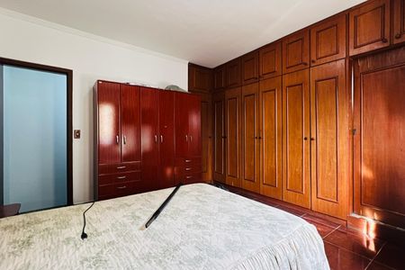 Casa para alugar com 228m², 4 quartos e 6 vagas Casa para alugar com 228m², 4 quartos e 6 vagasQuarto 4