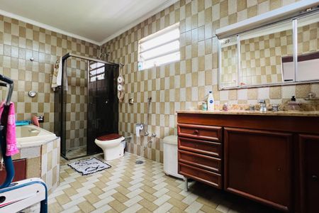 Casa para alugar com 228m², 4 quartos e 6 vagas Casa para alugar com 228m², 4 quartos e 6 vagasBanheiro 3