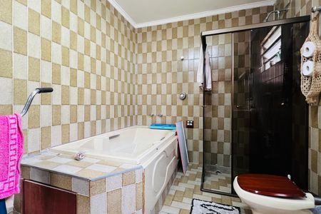 Casa para alugar com 228m², 4 quartos e 6 vagas Casa para alugar com 228m², 4 quartos e 6 vagasBanheiro 3