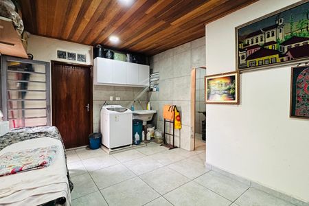 Casa para alugar com 228m², 4 quartos e 6 vagas Casa para alugar com 228m², 4 quartos e 6 vagasÁrea de Serviço