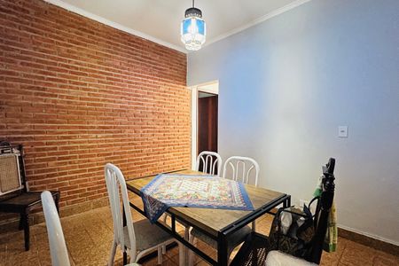 Casa para alugar com 228m², 4 quartos e 6 vagas Casa para alugar com 228m², 4 quartos e 6 vagasCopa