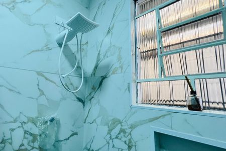 Casa para alugar com 228m², 4 quartos e 6 vagas Casa para alugar com 228m², 4 quartos e 6 vagasBanheiro 2