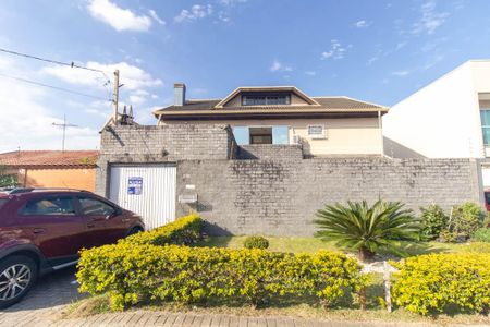 Casa para alugar com 126m², 3 quartos e 3 vagas Casa para alugar com 126m², 3 quartos e 3 vagasFachada