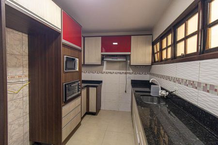 Casa para alugar com 126m², 3 quartos e 3 vagas Casa para alugar com 126m², 3 quartos e 3 vagasCozinha