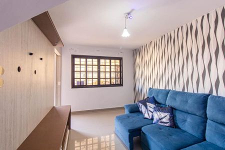 Casa para alugar com 126m², 3 quartos e 3 vagas Casa para alugar com 126m², 3 quartos e 3 vagasSala