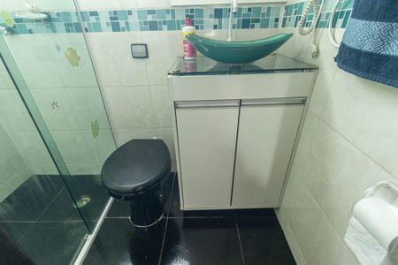 Casa para alugar com 126m², 3 quartos e 3 vagas Casa para alugar com 126m², 3 quartos e 3 vagasBanheiro Social