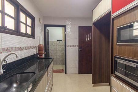 Casa para alugar com 126m², 3 quartos e 3 vagas Casa para alugar com 126m², 3 quartos e 3 vagasCozinha