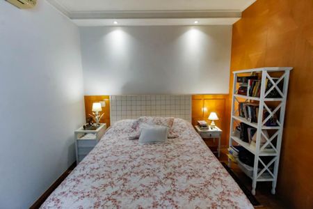 Apartamento à venda com 190m², 4 quartos e 4 vagas Apartamento à venda com 190m², 4 quartos e 4 vagasSuíte 3