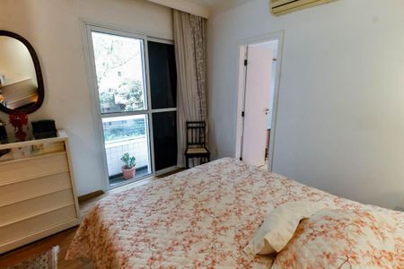 Apartamento à venda com 190m², 4 quartos e 4 vagas Apartamento à venda com 190m², 4 quartos e 4 vagasSuíte 3