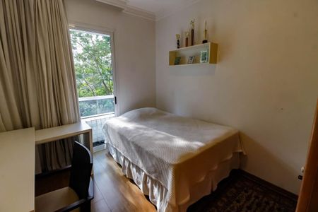 Apartamento à venda com 190m², 4 quartos e 4 vagas Apartamento à venda com 190m², 4 quartos e 4 vagasSuíte 1