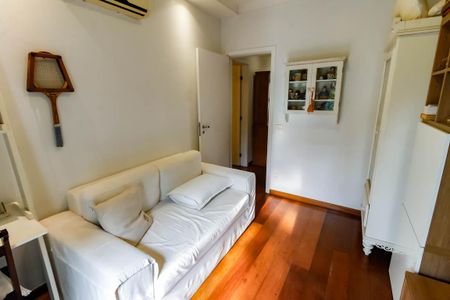 Apartamento à venda com 190m², 4 quartos e 4 vagas Apartamento à venda com 190m², 4 quartos e 4 vagasQuarto 1