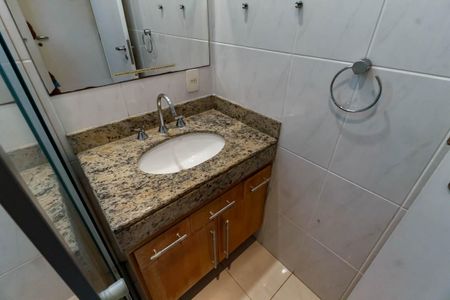 Apartamento à venda com 190m², 4 quartos e 4 vagas Apartamento à venda com 190m², 4 quartos e 4 vagasBanheiro da Suíte 2