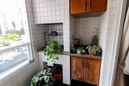 Apartamento à venda com 190m², 4 quartos e 4 vagas Apartamento à venda com 190m², 4 quartos e 4 vagasChurrasqueira