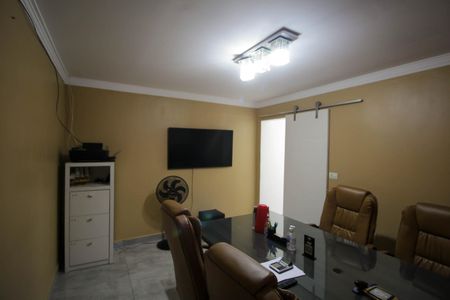Casa à venda com 250m², 5 quartos e 2 vagas Casa à venda com 250m², 5 quartos e 2 vagasQuarto 1