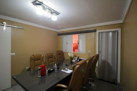 Casa à venda com 250m², 5 quartos e 2 vagas Casa à venda com 250m², 5 quartos e 2 vagasQuarto 1