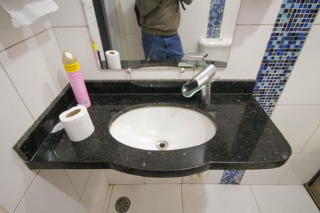 Casa à venda com 250m², 5 quartos e 2 vagas Casa à venda com 250m², 5 quartos e 2 vagasBanheiro