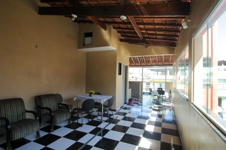 Casa à venda com 250m², 5 quartos e 2 vagas Casa à venda com 250m², 5 quartos e 2 vagasCozinha