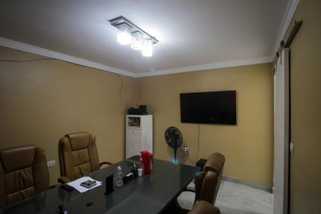 Casa à venda com 250m², 5 quartos e 2 vagas Casa à venda com 250m², 5 quartos e 2 vagasQuarto 1