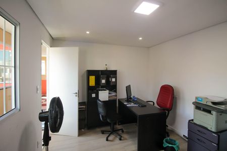 Casa à venda com 250m², 5 quartos e 2 vagas Casa à venda com 250m², 5 quartos e 2 vagasQuarto 5