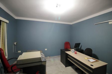 Casa à venda com 250m², 5 quartos e 2 vagas Casa à venda com 250m², 5 quartos e 2 vagasQuarto 3