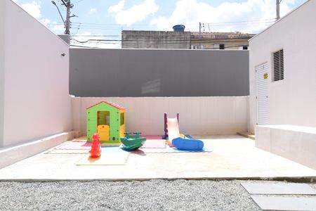 Apartamento à venda com 35m², 2 quartos e sem vagaÁrea comum - Playground