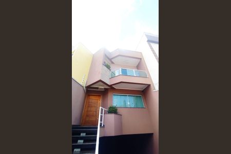 Casa à venda com 302m², 4 quartos e 7 vagasEntrada